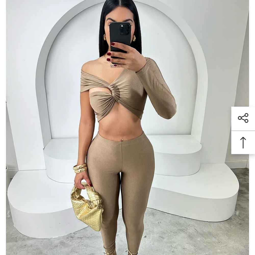 Stylish Tan One-Shoulder Top and Leggings Set